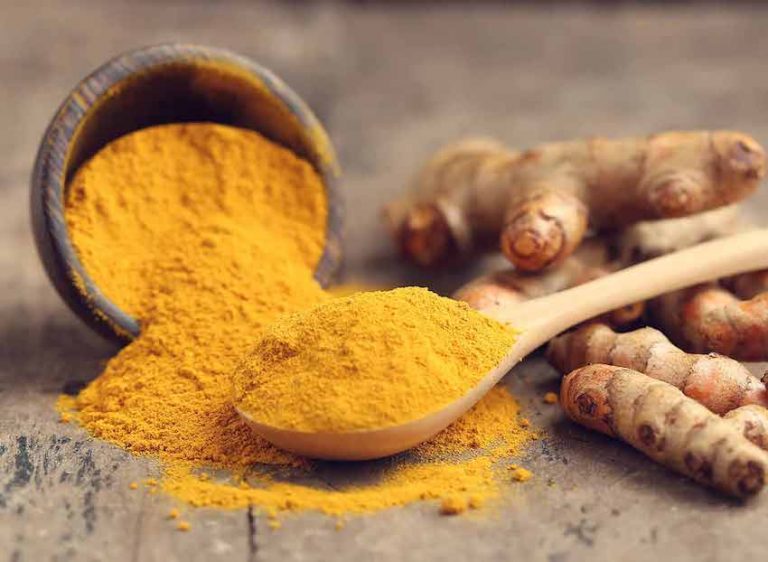 ماسک زردچوبه برای درخشش و زیبایی پوست ماسک زردچوبه برای درخشش و زیبایی پوست