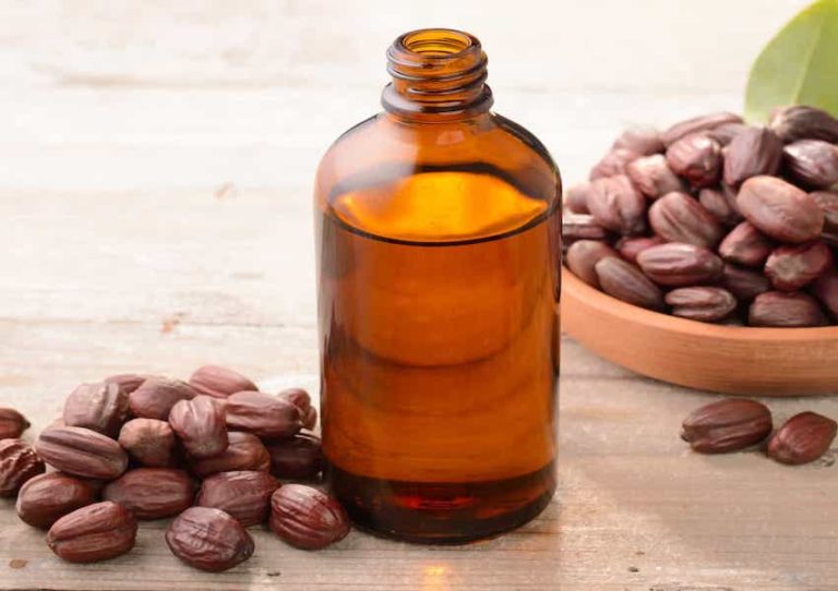 فواید شگفت انگیز روغن جوجوبا برای مو فواید شگفت انگیز روغن جوجوبا برای مو