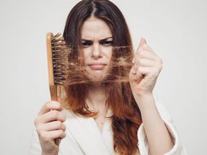 آیا استرس باعث ریزش مو می شود؟