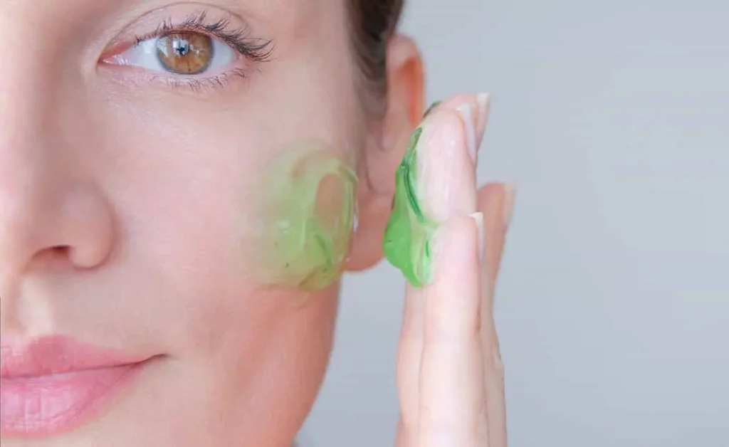 ماسک آلوئهورا برای کاهش التهاب و جوش