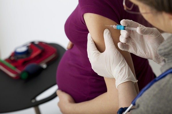 واکسن آنفولانزا برای بزرگسالان و هر آنچه باید درباره آن بدانید