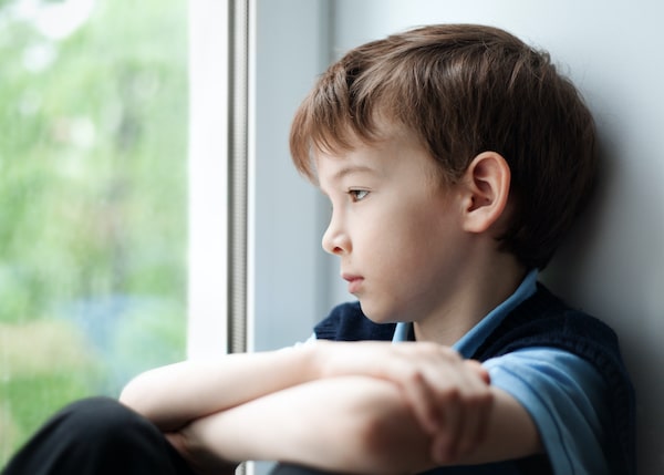 علائم افسردگی در کودکان و نحوه غلبه بر آن