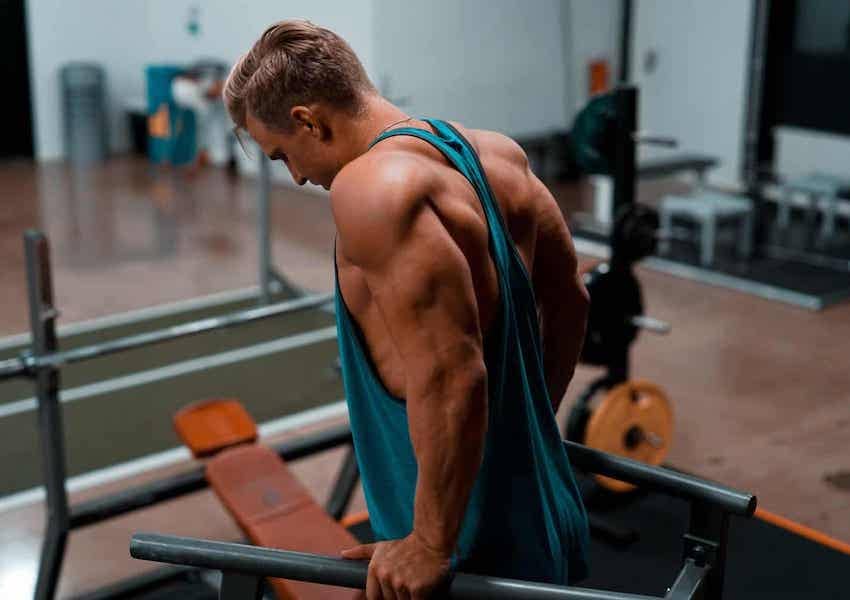 اصول عضله سازی - ۱۰ اصل عضله سازی که باید یاد بگیرید