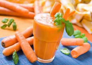 آیا فواید آب هویج برای لاغری و کاهش وزن واقعیت دارند؟