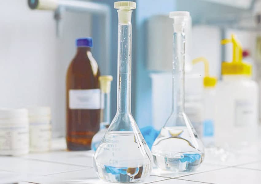 چرا در آزمایشگاه‌ها از ظروف شیشه ‌ای استفاده می‌شود؟