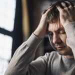 علائم افسردگی چیست؟ نشانه‌های افسردگی از خفیف تا شدید