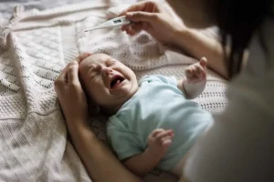 آیا نوزاد سرما میخورد؟ نکات ضروری که باید بدانید