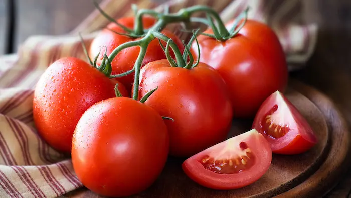 گوجه فرنگی از بهترین سبزیجات برای عضله سازی