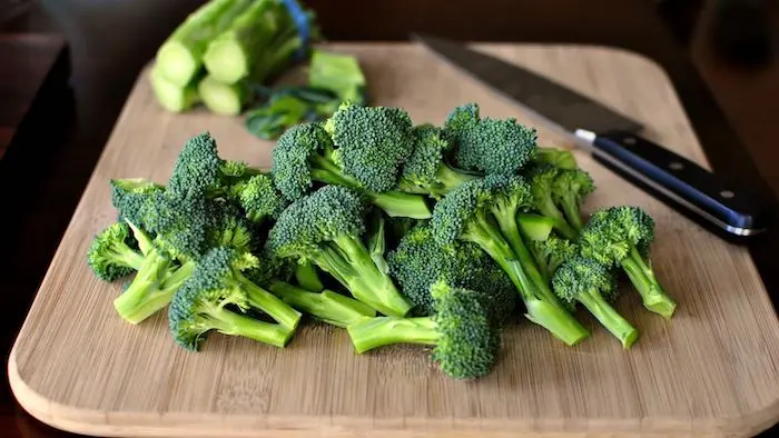 کلم بروکلی از بهترین سبزیجات برای عضله سازی