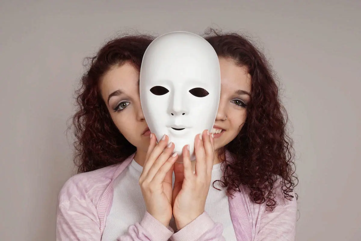 تست اختلال دو قطبی چیست و چگونه انجام میشود؟