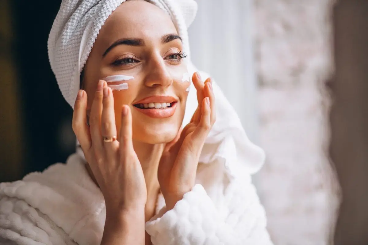 راز زیبایی صورت بدون آرایش با ترفندهای ساده
