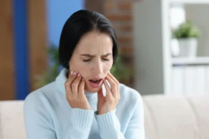 دندان درد بعد از خوردن شکلات؛ بررسی علل و راهکارها