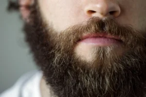آیا شامپو مو برای ریش مفید است؟
