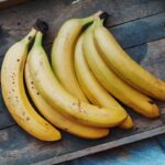 تعدادی موز در یک جعبه