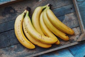 تعدادی موز در یک جعبه