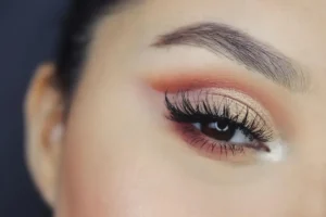 علت ریزش مژه؛ نحوه درمان و افزایش رشد