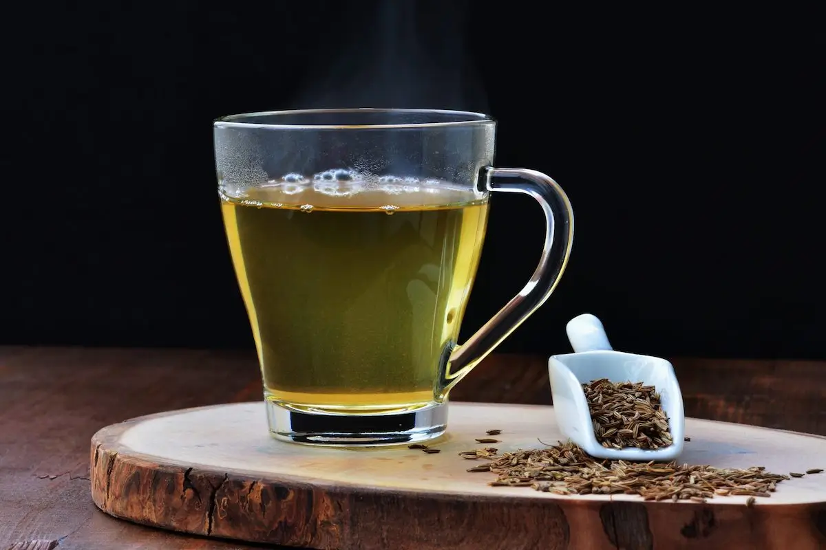 بهترین زمان مصرف عرق زیره برای لاغری