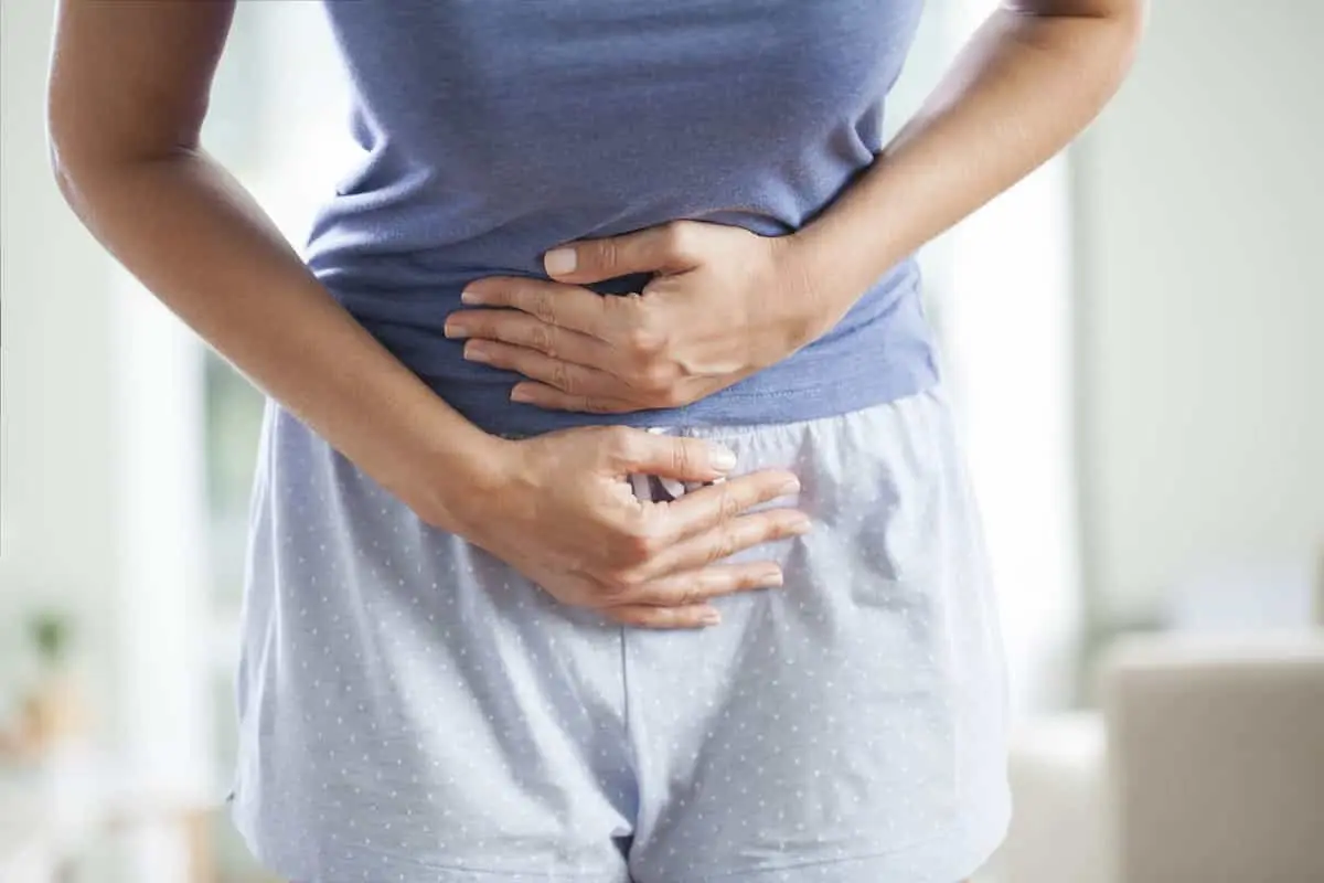 کیست تخمدان چیست؟ علل، علائم، تشخیص و درمان
