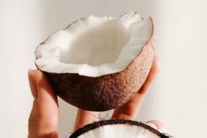 روغن نارگیل برای سفیدی پوست