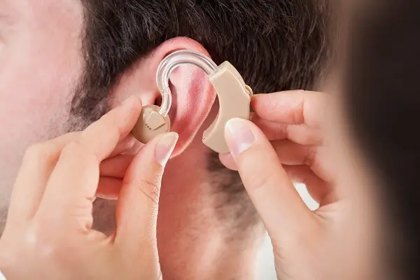 راهنمای خرید سمعک از سمعک ترنم