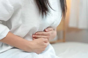 علائم درد آپاندیس در زنان