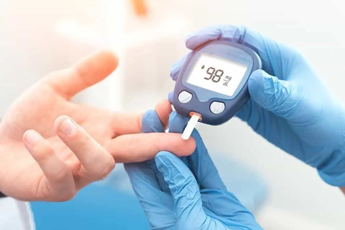 دیابت نوع ۲: چگونه با تغییر سبک زندگی و دارو قند خون را کنترل کنیم؟