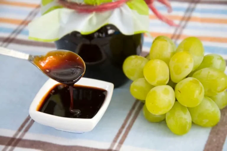 نوشیدن شربت شیره انگور حین بدنسازی مفید است یا مضر؟