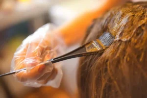 تاثیر حنا بر مو + خواص و ضررهای پنهان