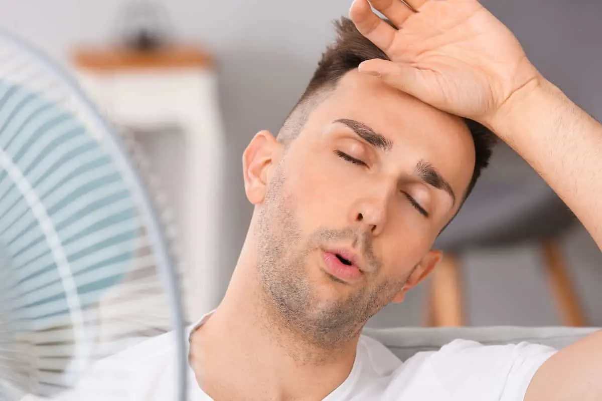 مزایا و معایب آب و هوای مرطوب برای پوست و مو