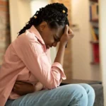 کاهش علائم پی ام اس + ۱۰ راهکار ساده و موثر