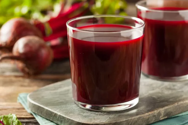نوشیدن روزانه آب لبو (چغندر قرمز) چه تأثیری بر فشار خون دارد؟