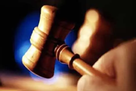 تفاوت دیه در آسیبهای مختلف ناحیه فک و صورت؛ راهنمای کامل و بهروزرسانیشده ۱۴۰۴