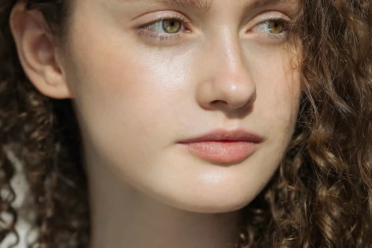 چطور پوستمان را سفید کنیم؟ مثل ماه بدرخشید!