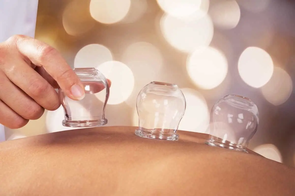 بادکش درمانی چیست و آیا واقعاً درد را از بین می‌برد؟