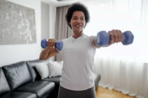 بهترین ورزش برای تنبلی تخمدان؛ چه ورزشی واقعا موثر است؟