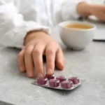 چند ساعت بعد از قرص می‌توانیم چای بخوریم؟