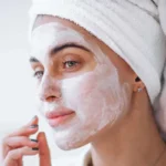 رسیدگی به پوست صورت در منزل در ۱۰ مرحله