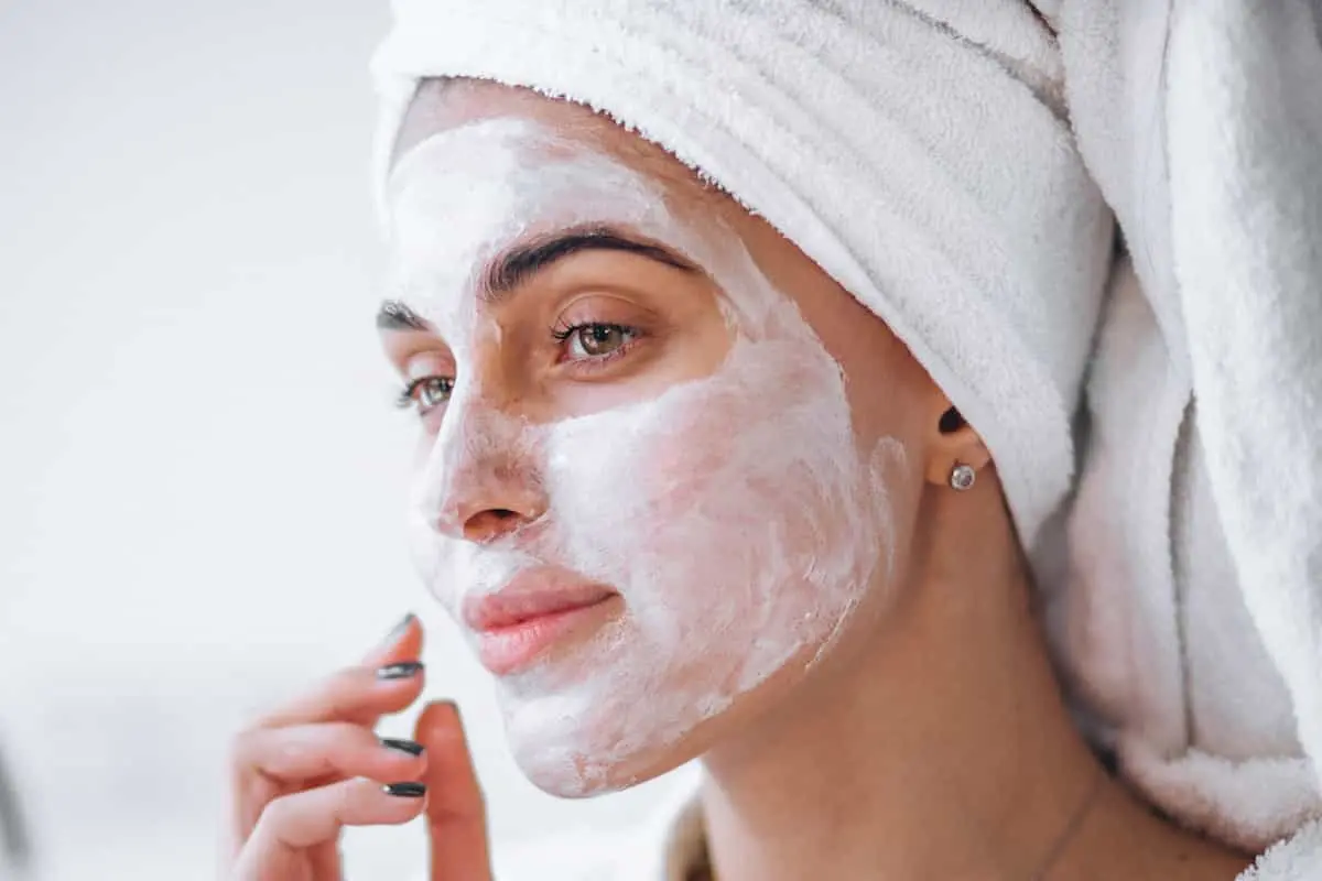 رسیدگی به پوست صورت در منزل در ۱۰ مرحله