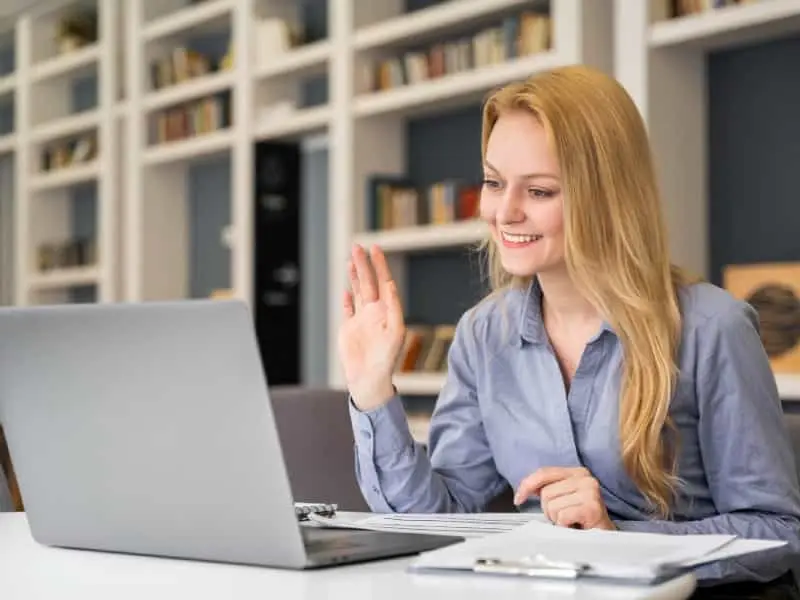 آموزش حضوری، آنلاین یا معلم خصوصی- معلم خصوصی آنلاین