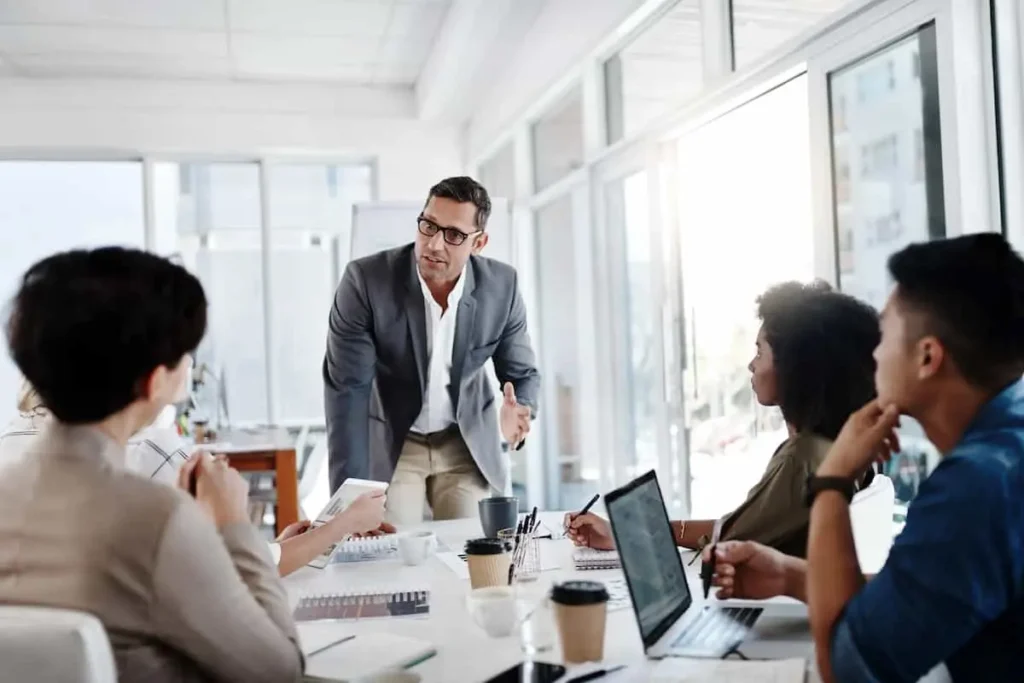 راز موفقیت در رهبری؛ چگونه بر چالش‌های مدیریتی غلبه کنیم؟