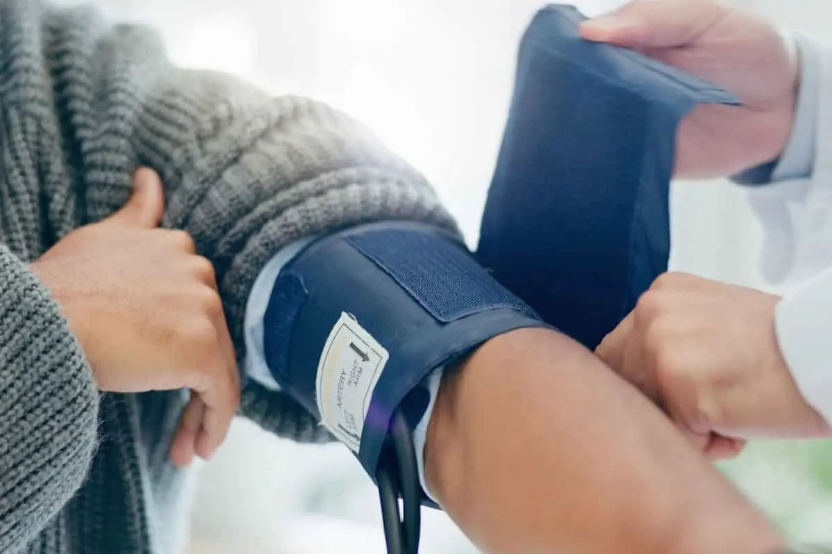 علائم فشار خون بالا؛ با نشانههای این بیماری آشنا شوید