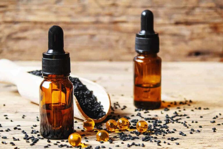 خواص روغن سیاه دانه برای مو؛ از تقویت ریشه تا کاهش ریزش