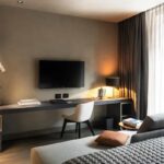 کاری که پزشکان بلافاصله پس از ورود به هتل انجام می‌دهند