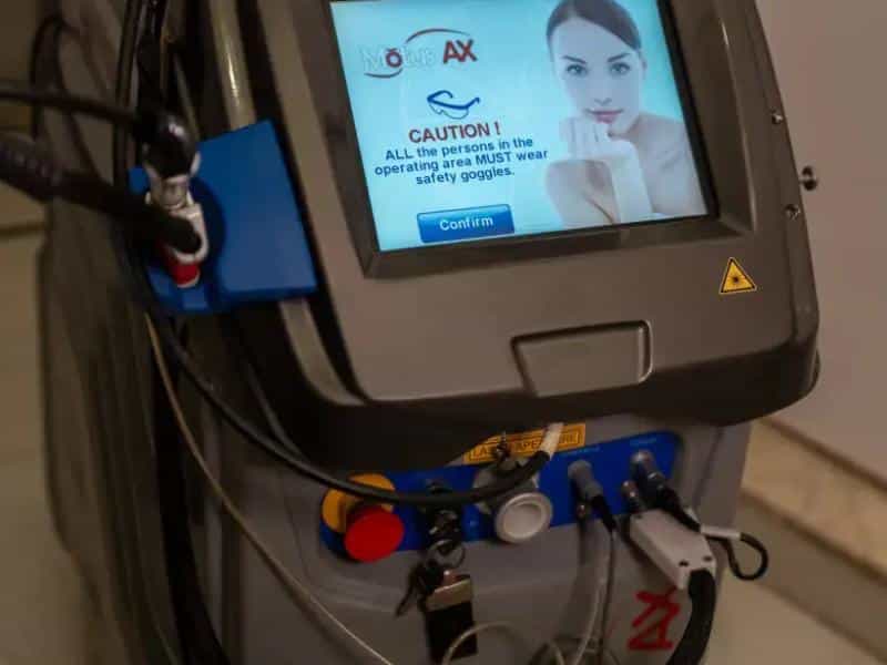 بهترین مرکز لیزر موهای زائد در مشهد