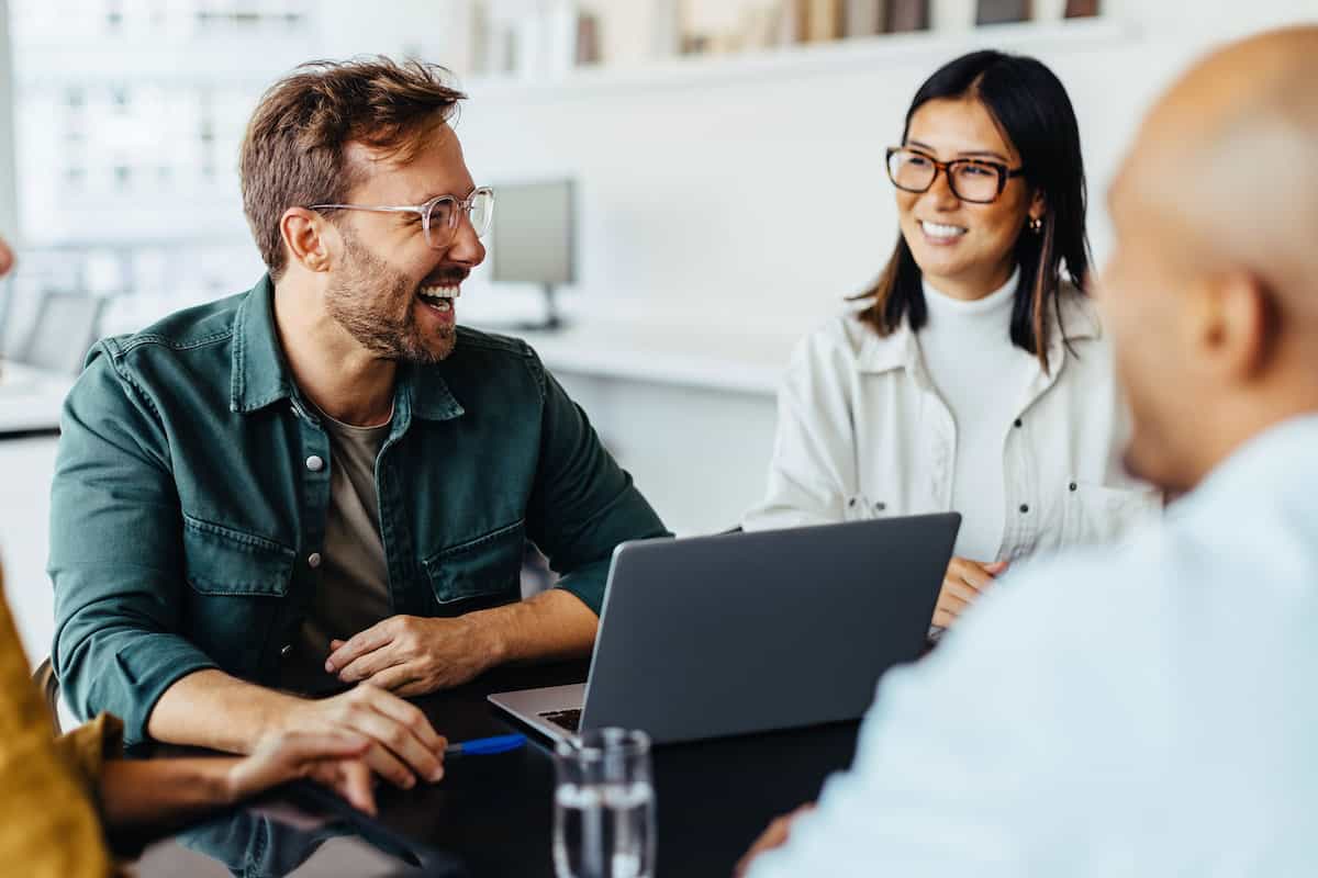 چگونه فرد دروغ‌گو را مجبور به راست‌گویی کنیم؟