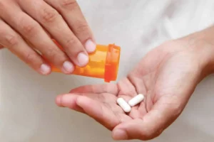 مقایسه استامینوفن و ژلوفن؛ هریک برای چه دردی مناسب هستند؟