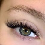 عوارض کاشت مژه؛ منتظر این مشکلات باشید!