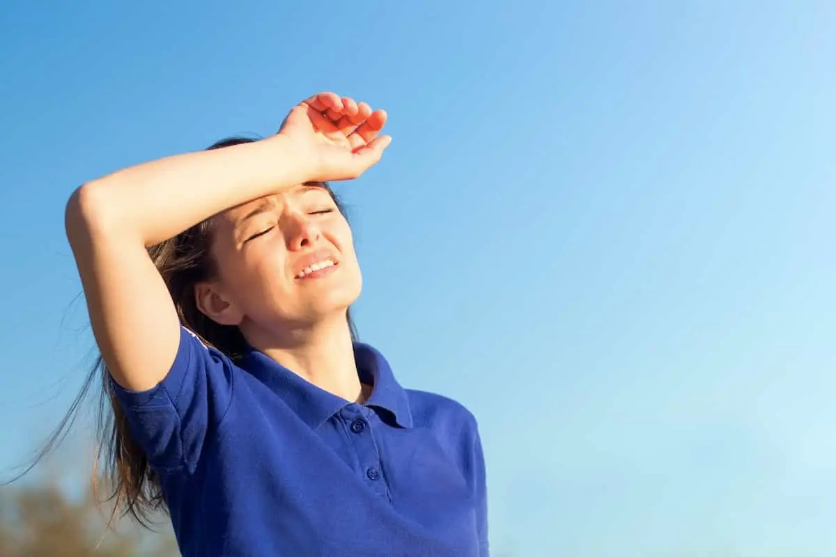علائم گرمازدگی چه هستند؟