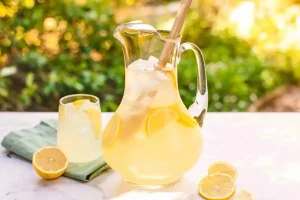 لیموناد یا نوشابه؛ کدامیک برای قند خون مضرتر است؟