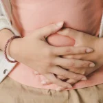 ۵ مکمل طبیعی که به کاهش نفخ شکم کمک می‌کنند